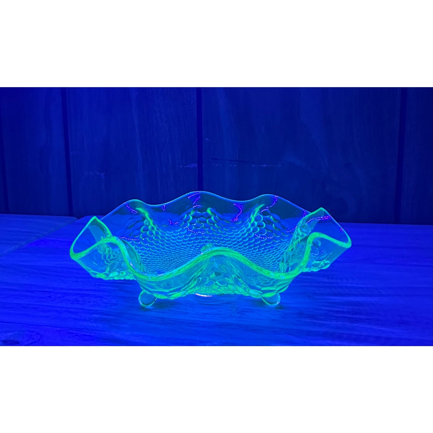 1932 Green by Fenton ruffled edge Hobnail Uranuim glass candy/trinket dish