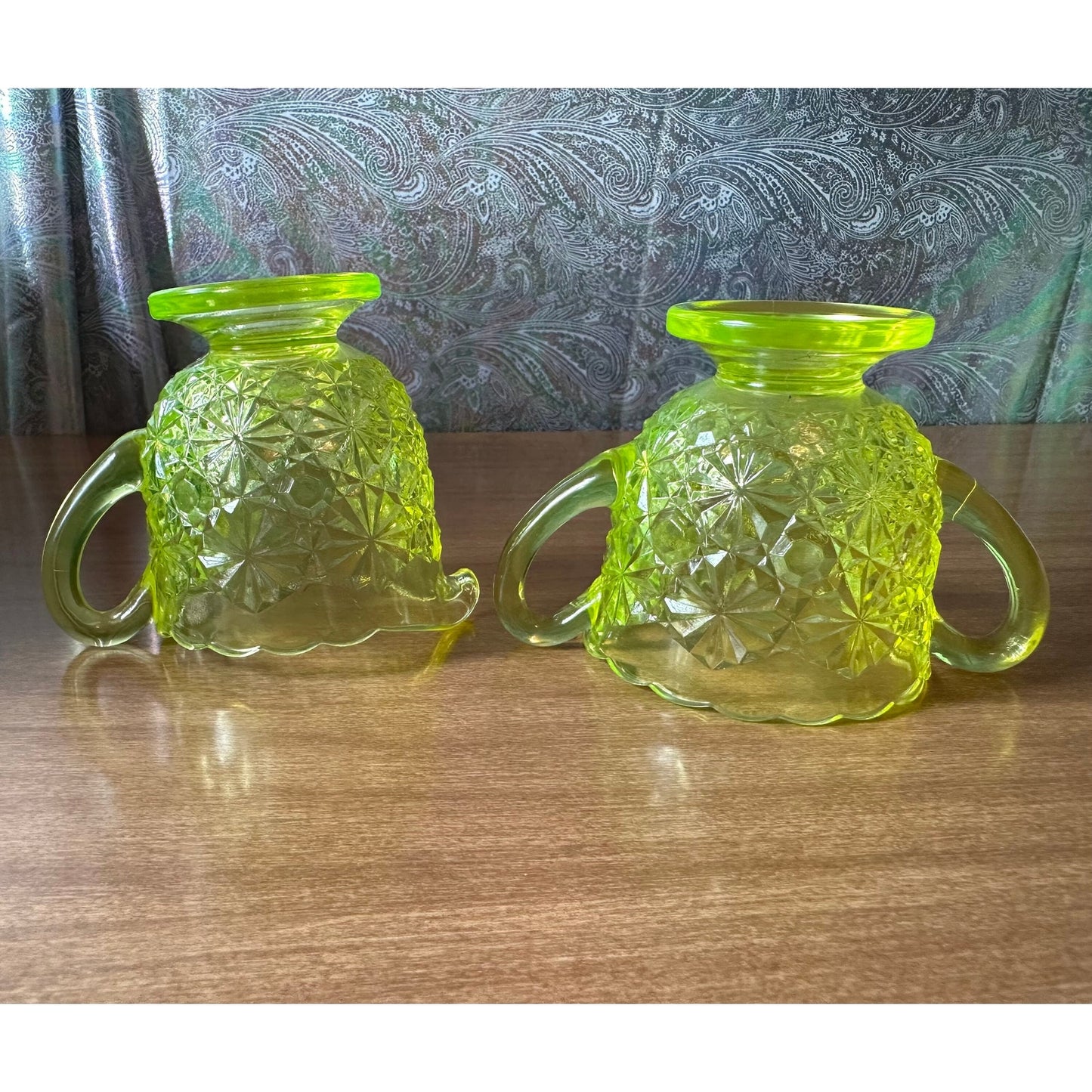 Vintage Vaseline daisy and buttons open sugar and creamer set by Degenhart glass co