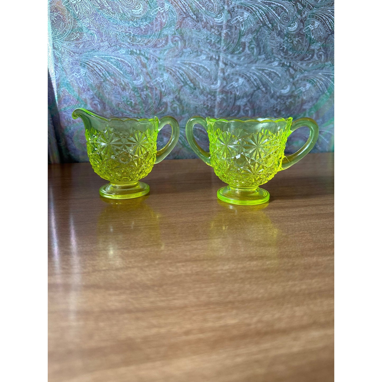 Vintage Vaseline daisy and buttons open sugar and creamer set by Degenhart glass co