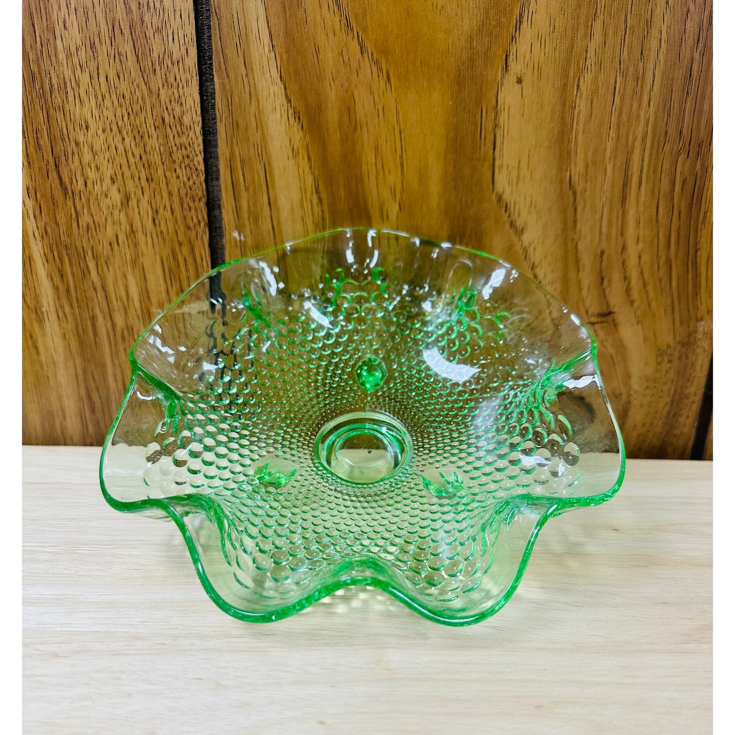 1932 Green by Fenton ruffled edge Hobnail Uranuim glass candy/trinket dish