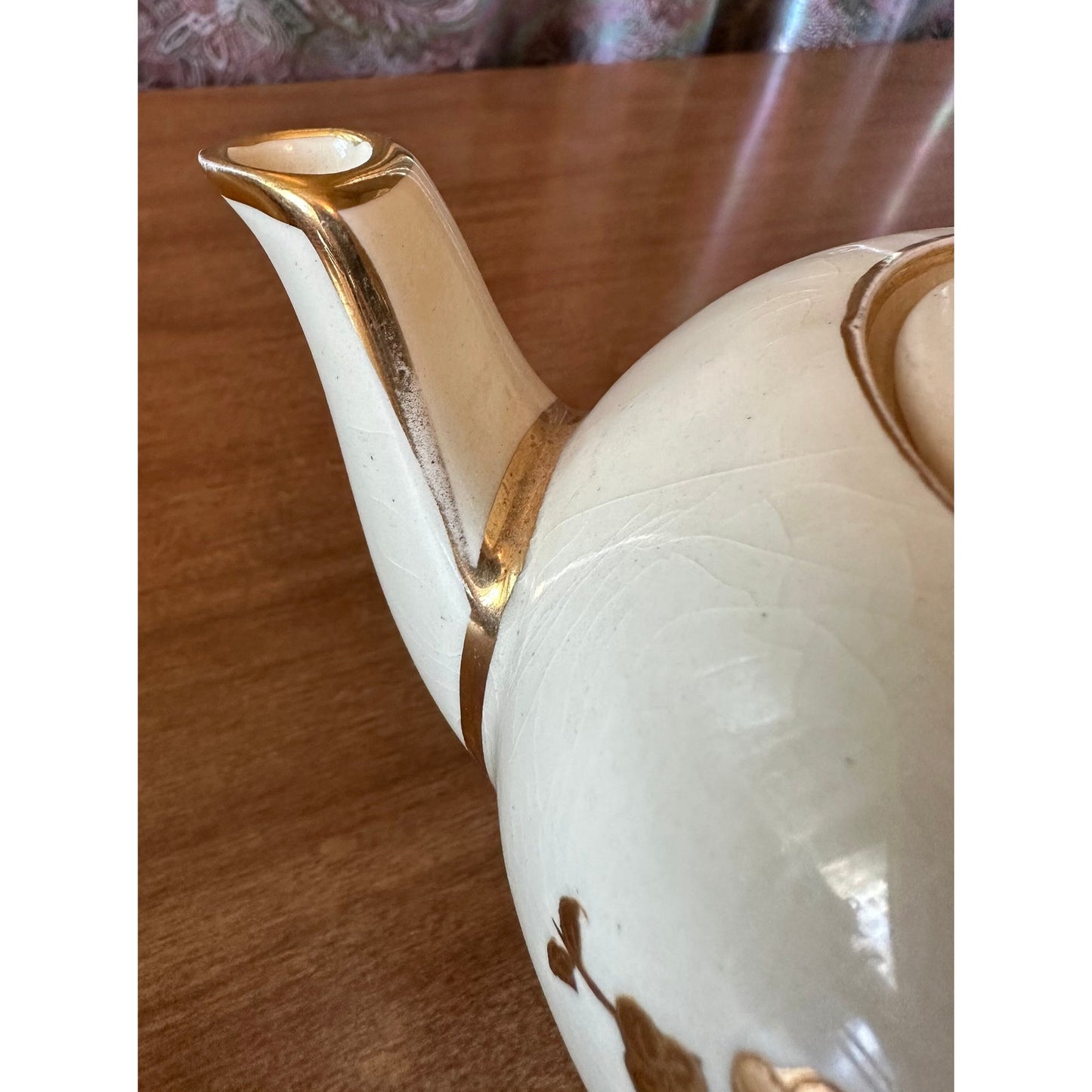 Vintage single serve Sadler teapot with gold flowers and trim