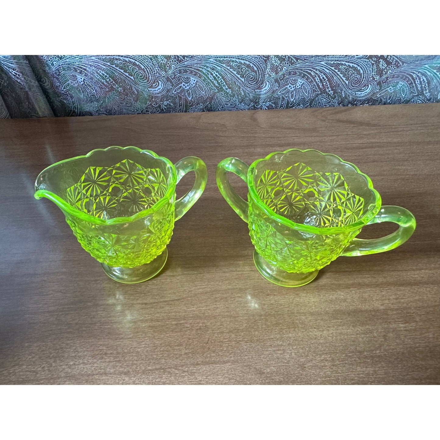 Vintage Vaseline daisy and buttons open sugar and creamer set by Degenhart glass co
