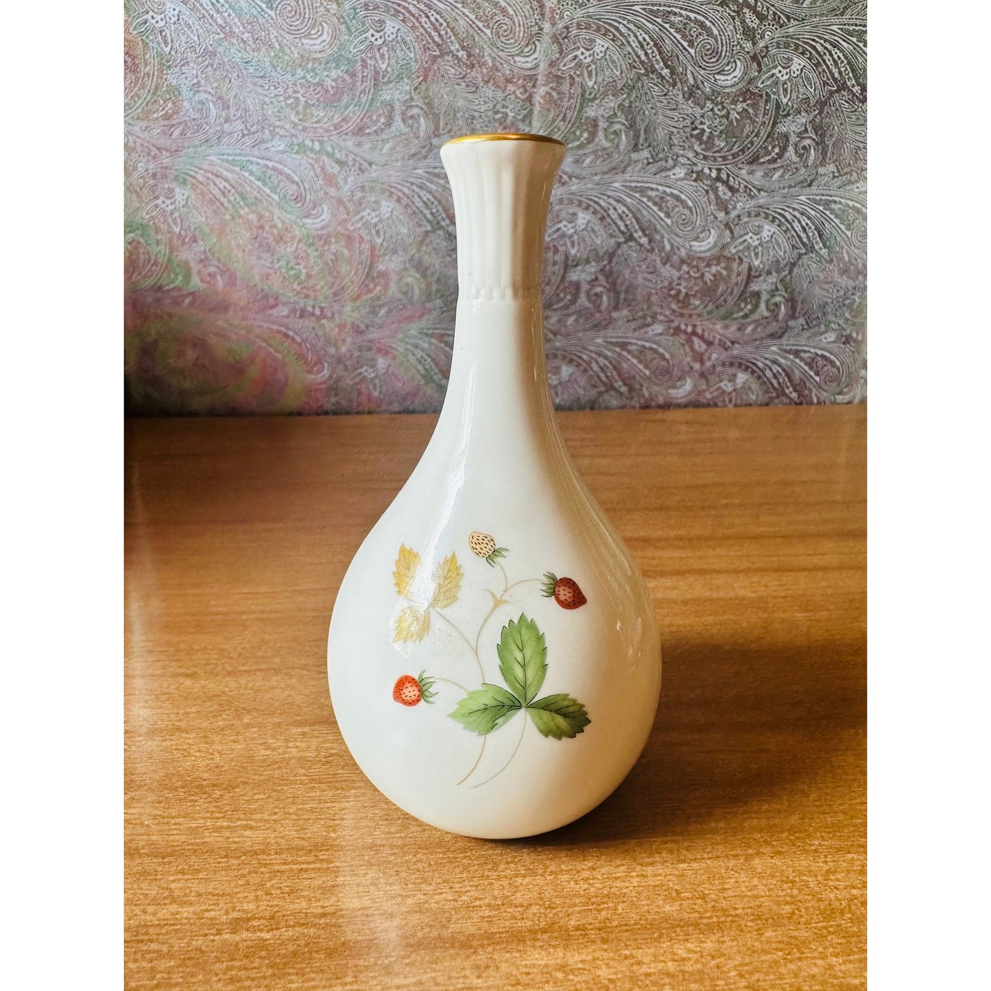 Vintage wild strawberry bone chine by Wedge wood 5” tall bud vase
